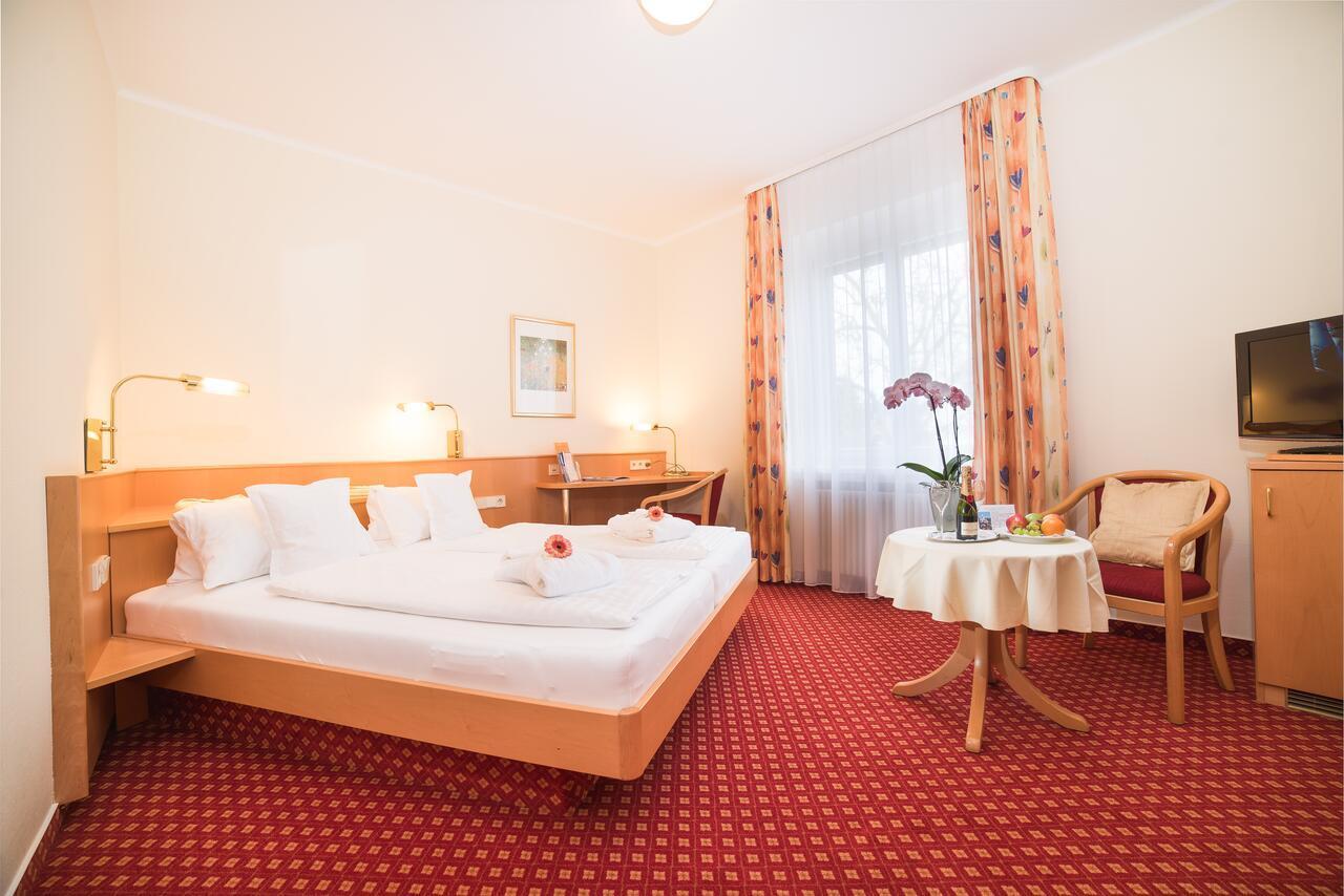 Strandhotel Loechnerhaus Reichenau Εξωτερικό φωτογραφία